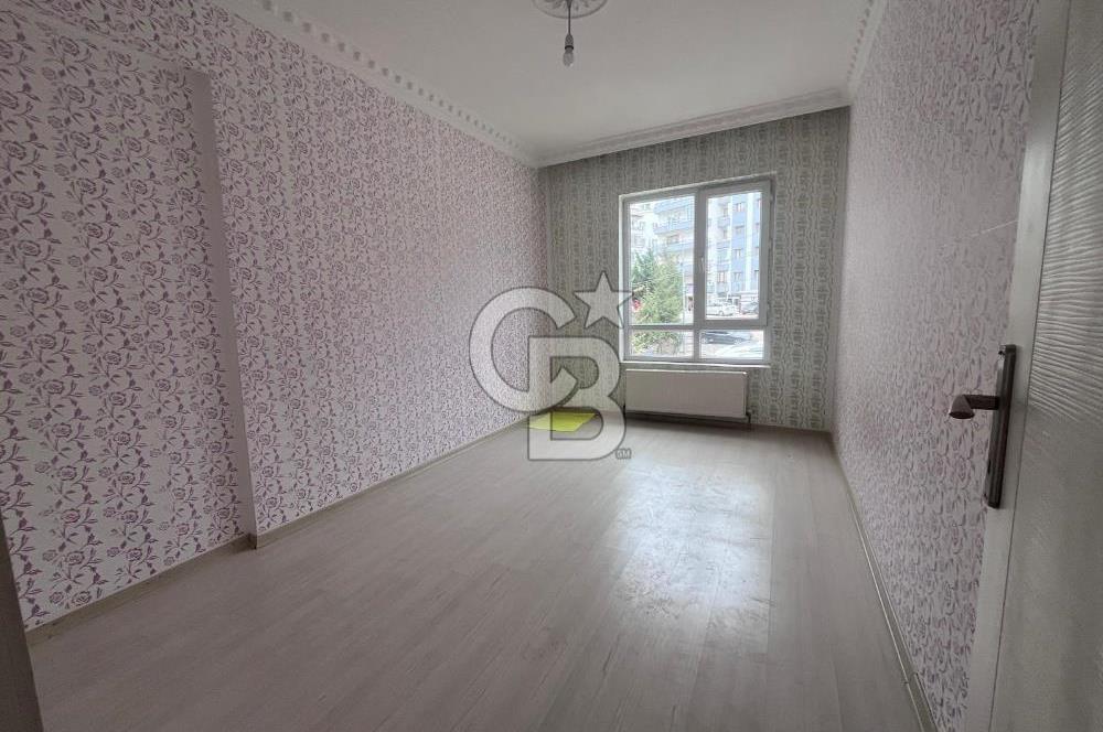 CADDE ÜZERİ ÖN CEPHE ASANSÖRLÜ GENİŞ BALKONLU 2+1 KAT KONUMUNDA