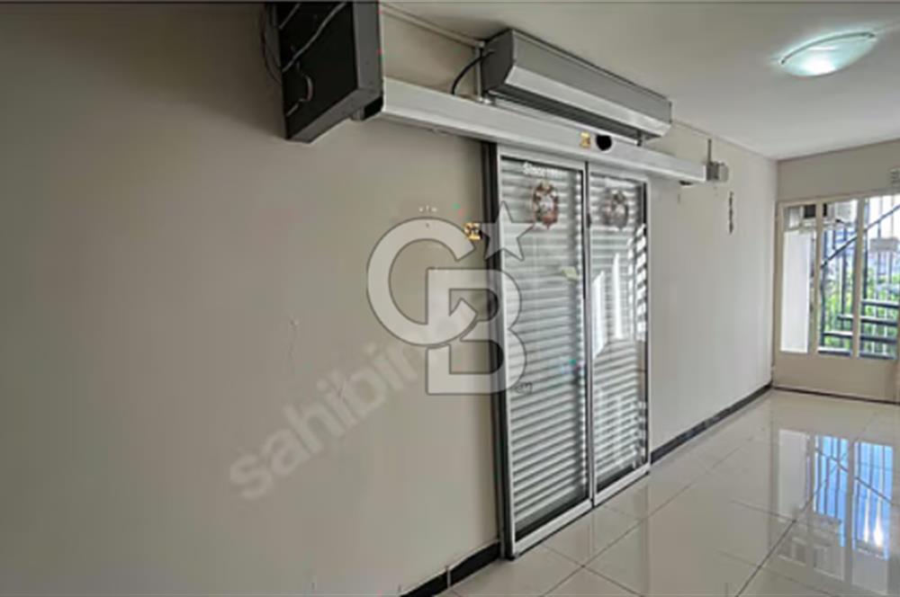 ŞAKİR DAĞÜSTÜ İŞ MERKEZİNDE SATILIK KÖŞE OFİS