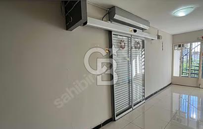 ŞAKİR DAĞÜSTÜ İŞ MERKEZİNDE SATILIK KÖŞE OFİS