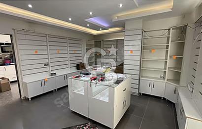 ŞAKİR DAĞÜSTÜ İŞ MERKEZİNDE SATILIK KÖŞE OFİS