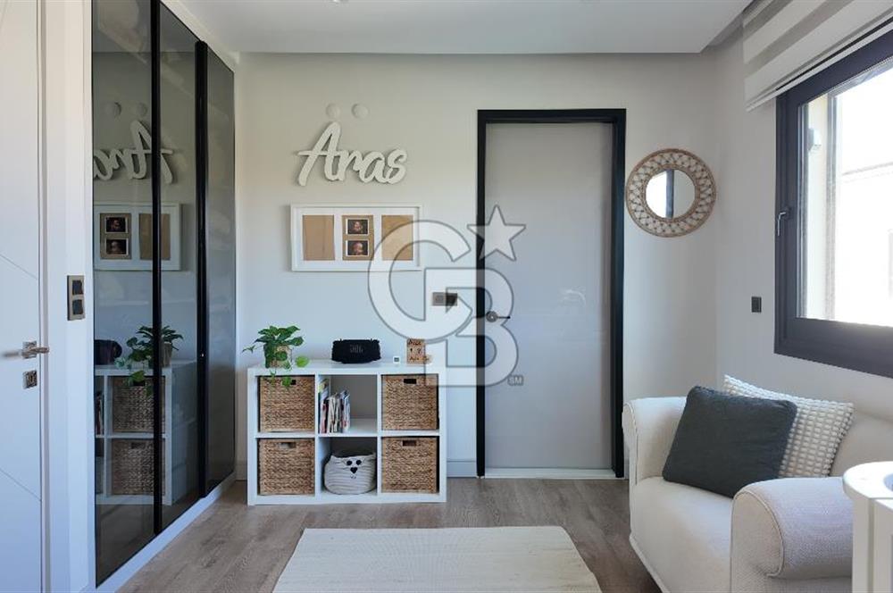 URLA KUŞÇULAR’DA MÜSTAKİL HAVUZLU, AKILLI EV SİSTEMLİ, ŞÖMİNELİ LÜKS VİLLA