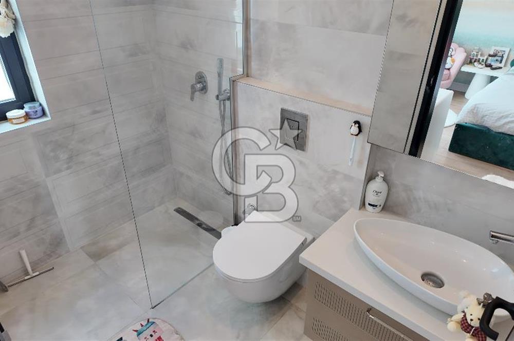 URLA KUŞÇULAR’DA MÜSTAKİL HAVUZLU, AKILLI EV SİSTEMLİ, ŞÖMİNELİ LÜKS VİLLA