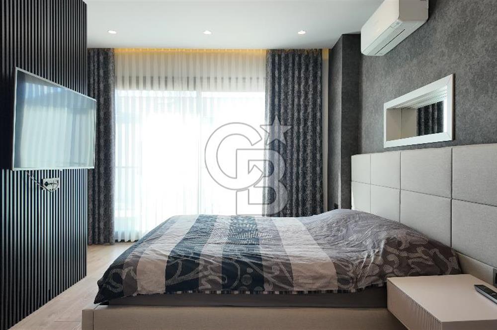 URLA KUŞÇULAR’DA MÜSTAKİL HAVUZLU, AKILLI EV SİSTEMLİ, ŞÖMİNELİ LÜKS VİLLA