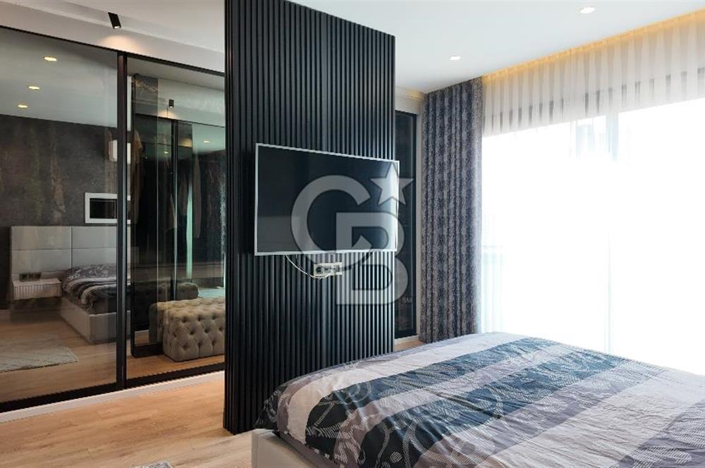 URLA KUŞÇULAR’DA MÜSTAKİL HAVUZLU, AKILLI EV SİSTEMLİ, ŞÖMİNELİ LÜKS VİLLA