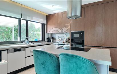 URLA KUŞÇULAR’DA MÜSTAKİL HAVUZLU, AKILLI EV SİSTEMLİ, ŞÖMİNELİ LÜKS VİLLA