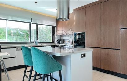 URLA KUŞÇULAR’DA MÜSTAKİL HAVUZLU, AKILLI EV SİSTEMLİ, ŞÖMİNELİ LÜKS VİLLA