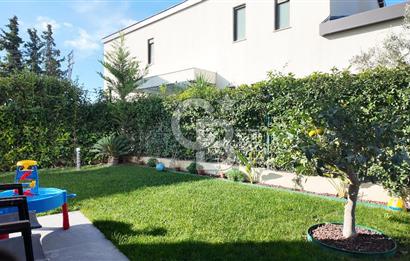 URLA KUŞÇULAR’DA MÜSTAKİL HAVUZLU, AKILLI EV SİSTEMLİ, ŞÖMİNELİ LÜKS VİLLA