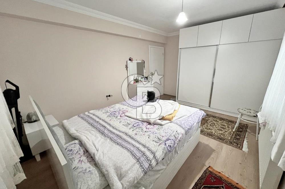 MİLLET BAHÇESİ VE SAAT KULESİ YAKINI CEPHELERİ AÇIK KAT KONUMLU 100M2 2+1 