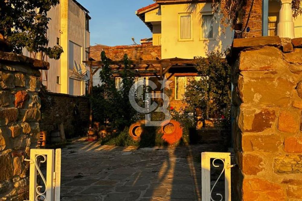 Gökçeada Yenibademli de  denize 1 km mesafede restorant işletmeli butik otel 