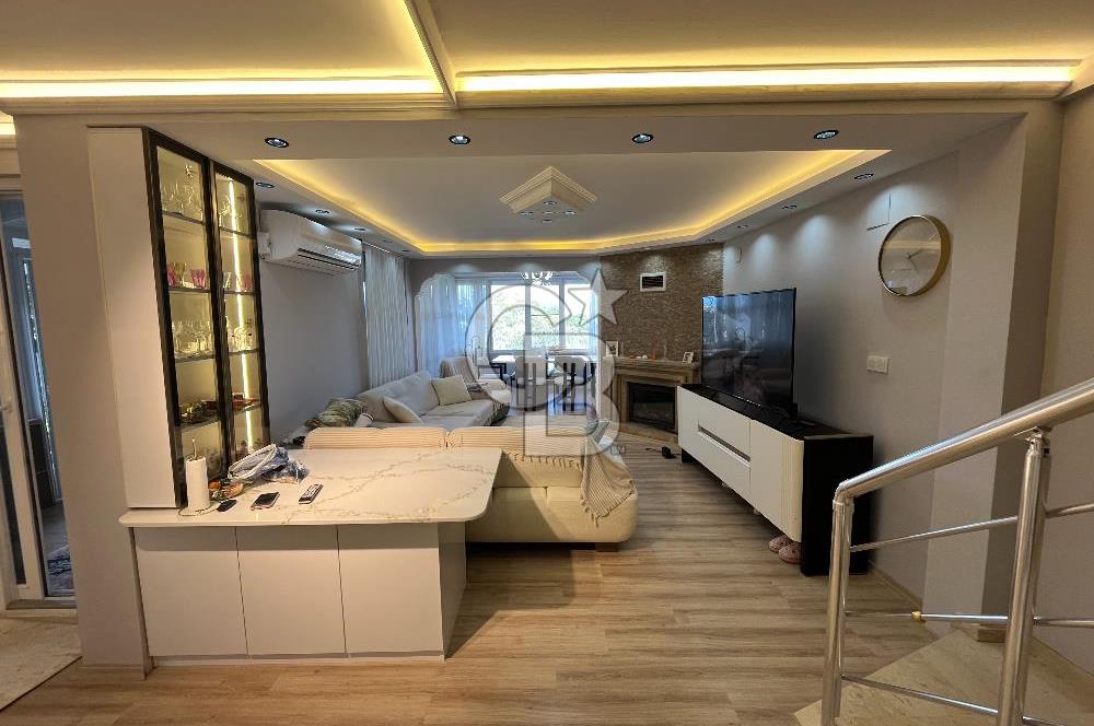 BERLİN SİTESİNDE DENİZ MANZARALI 4+1 TRİPLEKS KÖŞE VİLLA