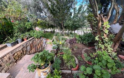 BERLİN SİTESİNDE DENİZ MANZARALI 4+1 TRİPLEKS KÖŞE VİLLA