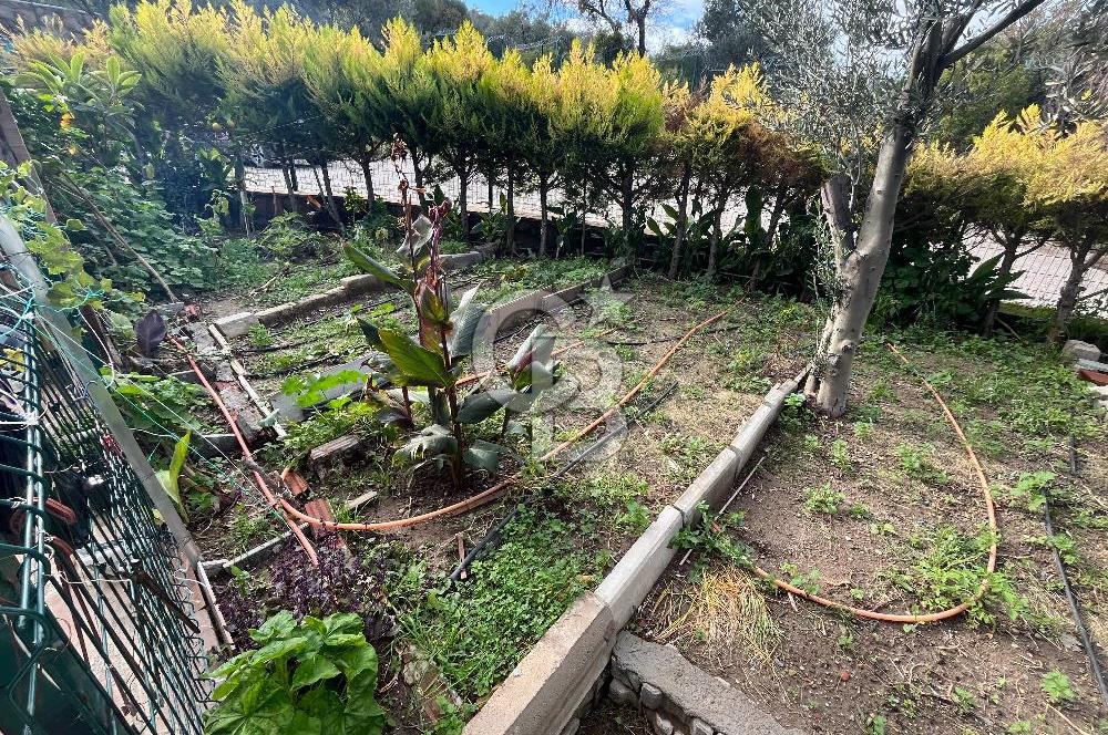 BERLİN SİTESİNDE DENİZ MANZARALI 4+1 TRİPLEKS KÖŞE VİLLA