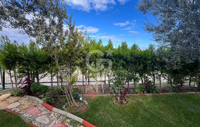 BERLİN SİTESİNDE DENİZ MANZARALI 4+1 TRİPLEKS KÖŞE VİLLA