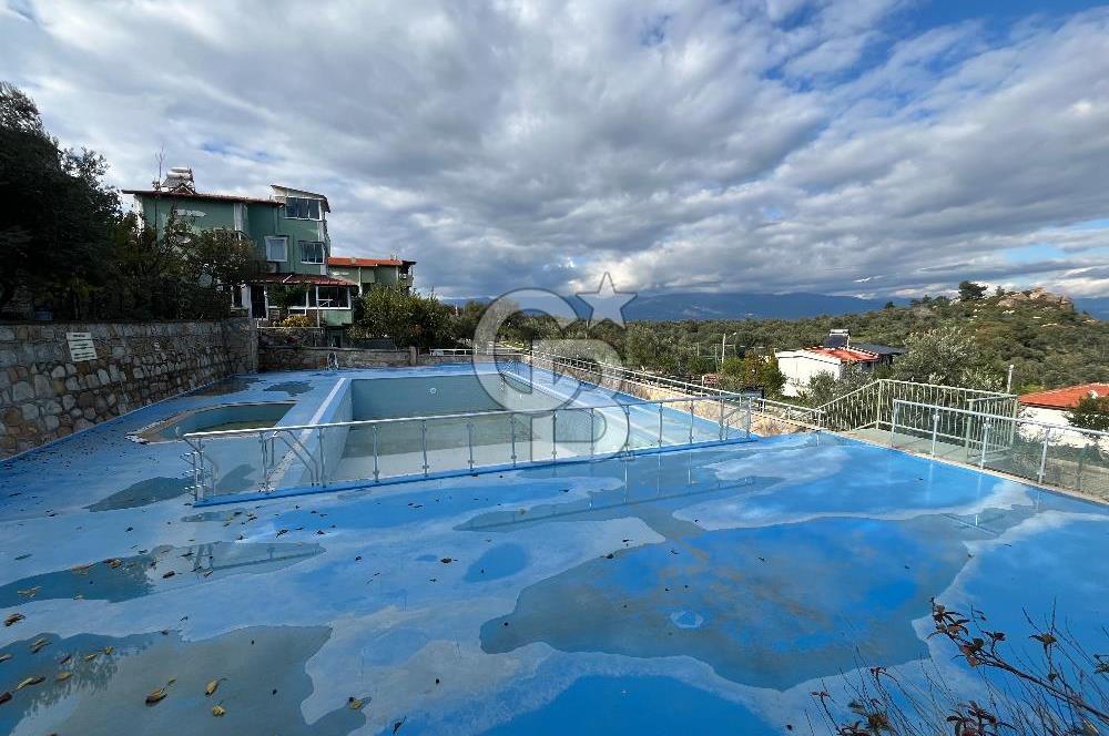 BERLİN SİTESİNDE DENİZ MANZARALI 4+1 TRİPLEKS KÖŞE VİLLA