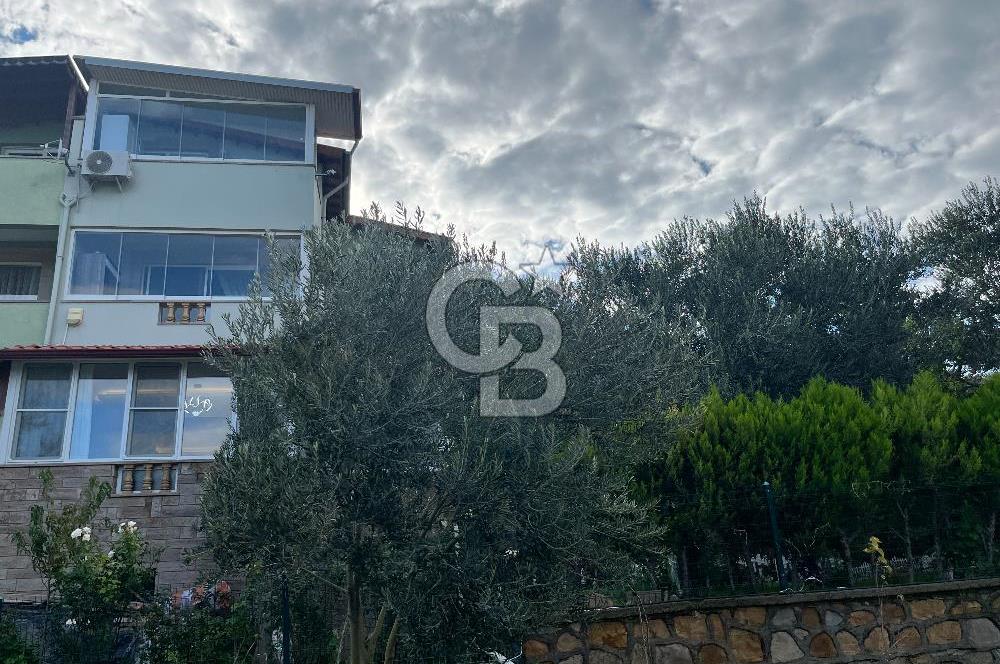 BERLİN SİTESİNDE DENİZ MANZARALI 4+1 TRİPLEKS KÖŞE VİLLA