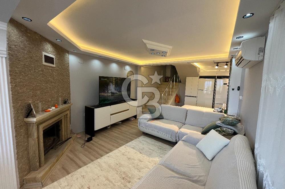 BERLİN SİTESİNDE DENİZ MANZARALI 4+1 TRİPLEKS KÖŞE VİLLA