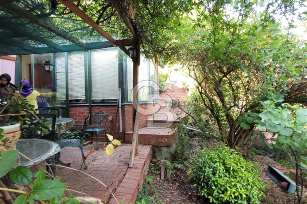 Üsküdar Çengelköy’de Satılık Müstakil Ev 