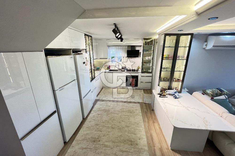 BERLİN SİTESİNDE DENİZ MANZARALI 4+1 TRİPLEKS KÖŞE VİLLA