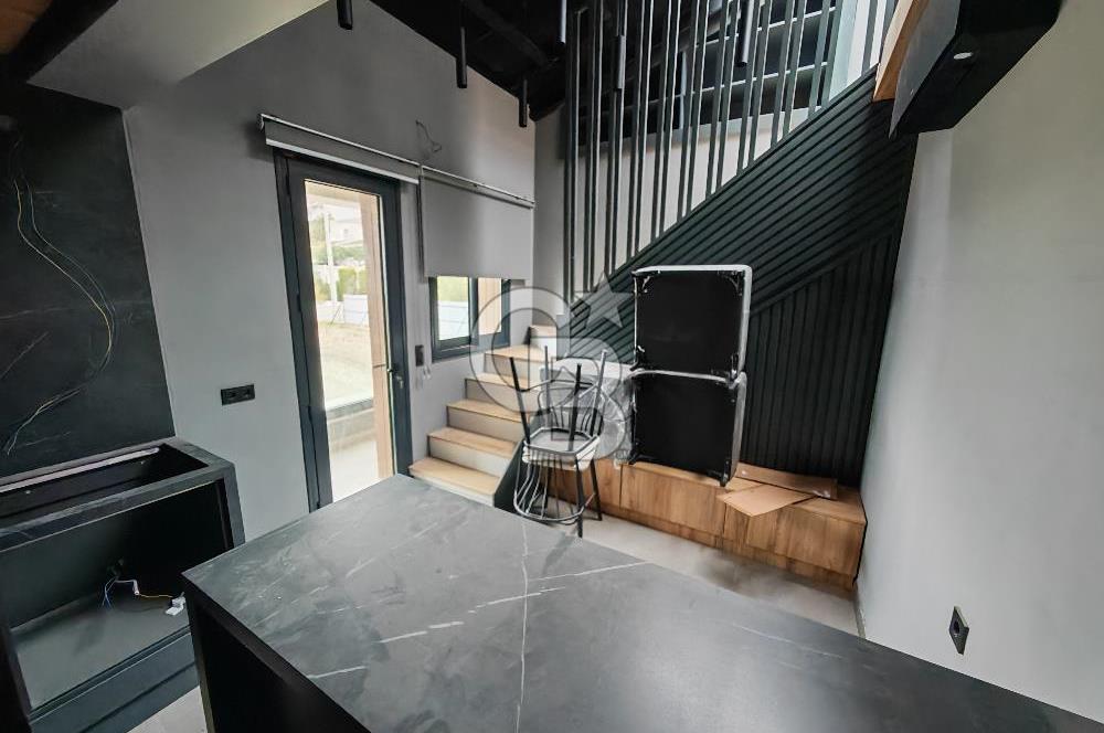 Çeşme Merkez Satılık Loft Dubleks Eşyalı 1+1 Daire