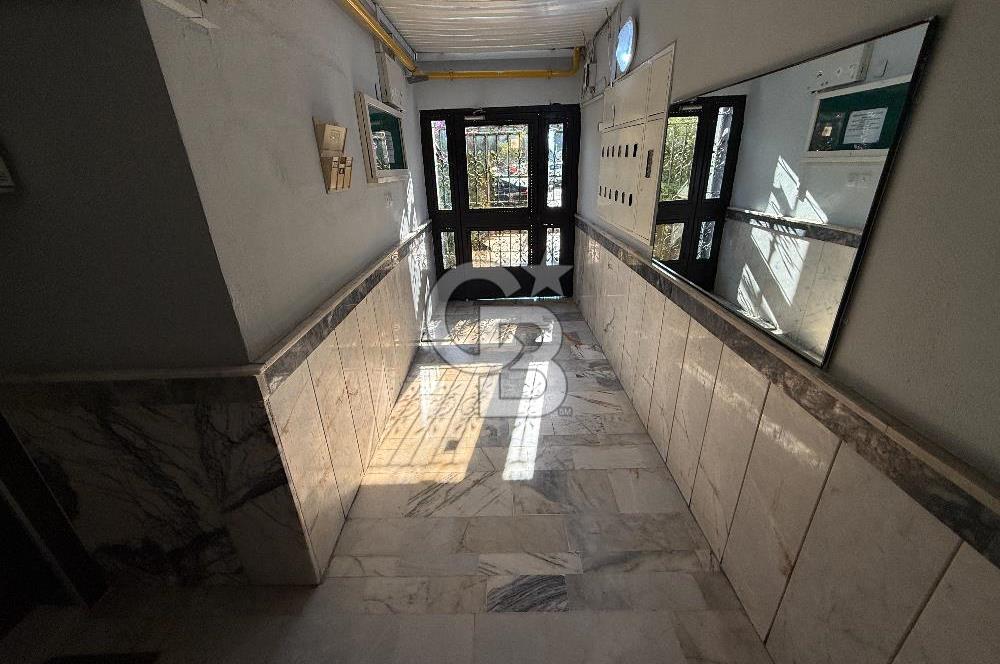 Bostanlı Satılık 3+1 Daire Ara Kat Önü Açık Çift Cephe BOŞ