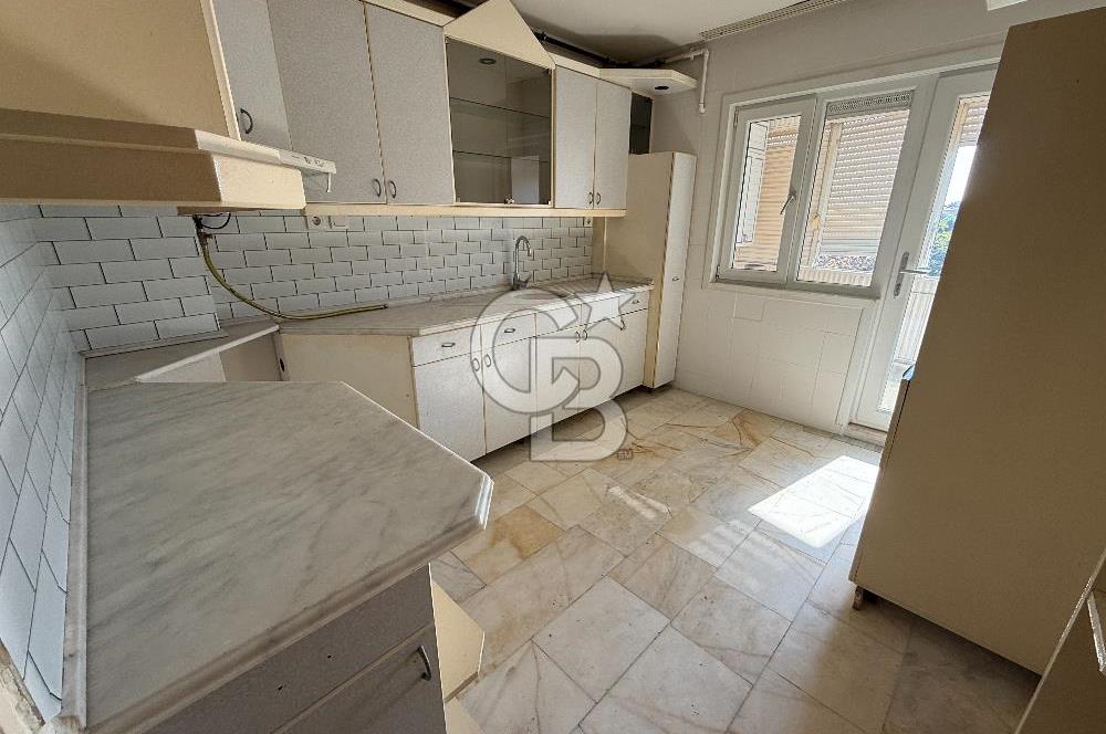 Bostanlı Satılık 3+1 Daire Ara Kat Önü Açık Çift Cephe BOŞ