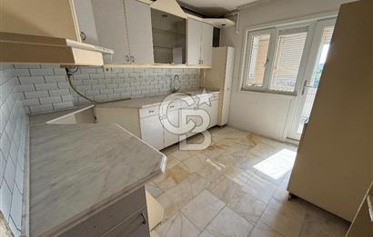 Bostanlı Satılık 3+1 Daire Ara Kat Önü Açık Çift Cephe BOŞ