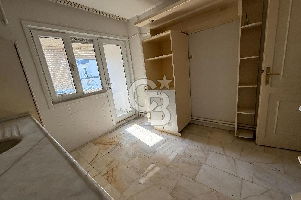 Bostanlı Satılık 3+1 Daire Ara Kat Önü Açık Çift Cephe BOŞ