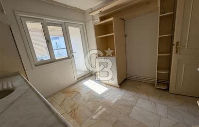 Bostanlı Satılık 3+1 Daire Ara Kat Önü Açık Çift Cephe BOŞ