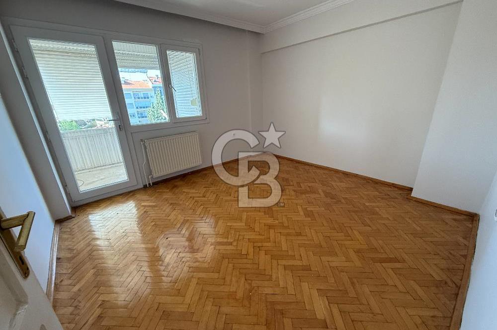 Bostanlı Satılık 3+1 Daire Ara Kat Önü Açık Çift Cephe BOŞ