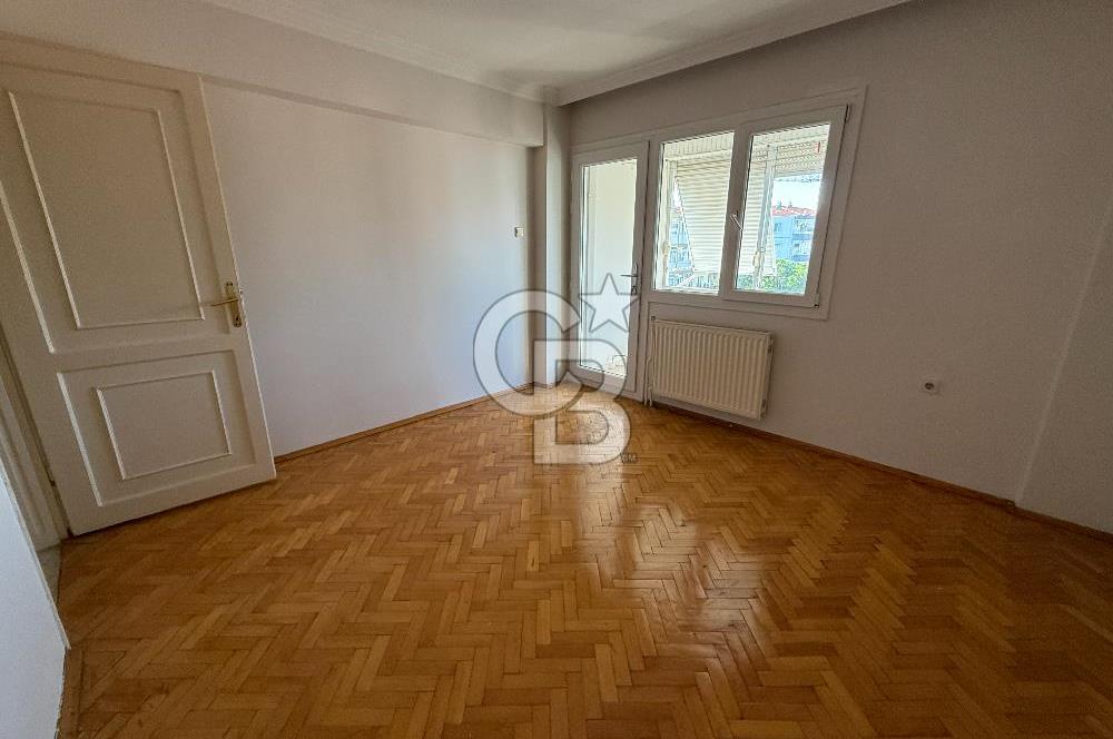 Bostanlı Satılık 3+1 Daire Ara Kat Önü Açık Çift Cephe BOŞ