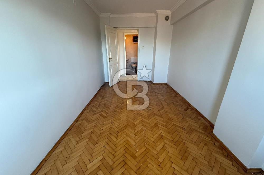 Bostanlı Satılık 3+1 Daire Ara Kat Önü Açık Çift Cephe BOŞ