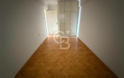 Bostanlı Satılık 3+1 Daire Ara Kat Önü Açık Çift Cephe BOŞ