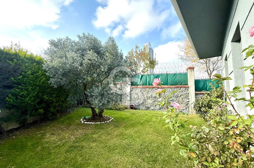 Ardıçlı Göl Evleri Kiralık 5+2 Dubleks Tadilatlı Villa