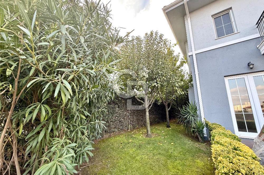 Ardıçlı Göl Evleri Kiralık 5+2 Dubleks Tadilatlı Villa