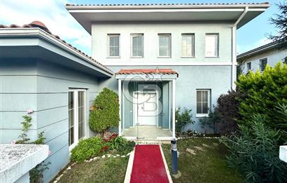 Ardıçlı Göl Evleri Kiralık 5+2 Dubleks Tadilatlı Villa