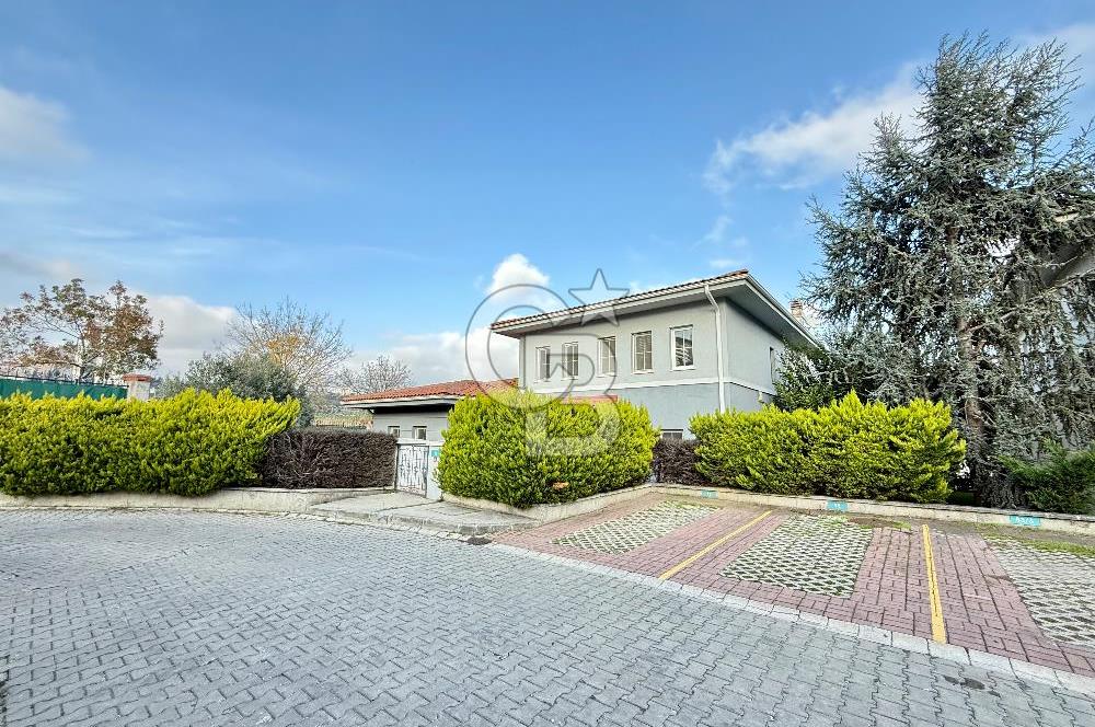 Ardıçlı Göl Evleri Kiralık 5+2 Dubleks Tadilatlı Villa