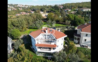 BADEMLİ'DE 5+2 MUHTEŞEM KONUM VE MANZARALI LÜKS VİLLA