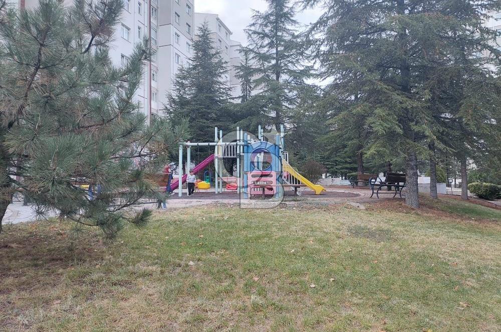 TAŞINMAYA HAZIR, YENİ TADİLATLI, ASANSÖRLÜ, ÖNÜ AÇIK, DAİRE!!