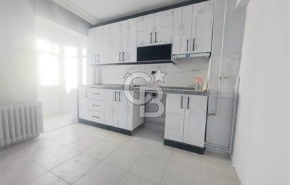 TAŞINMAYA HAZIR, YENİ TADİLATLI, ASANSÖRLÜ, ÖNÜ AÇIK, DAİRE!!