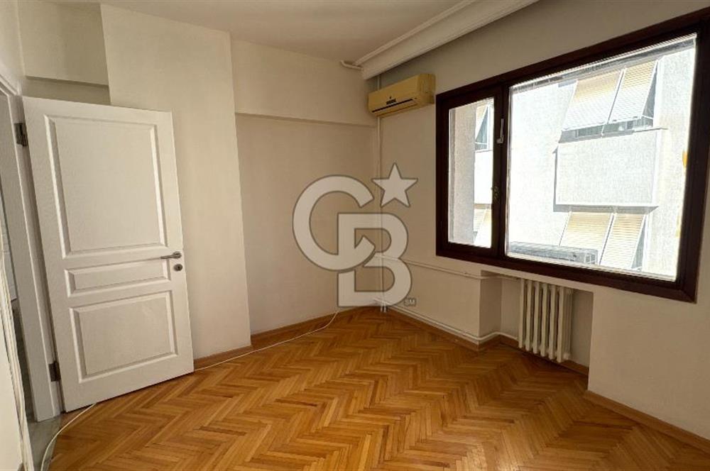 GÖZTEPE'DE MARMARAY'A  YAKIN,  DEPOLAMA ALANI GENİŞ 4+1 KİRALIK DAİRE