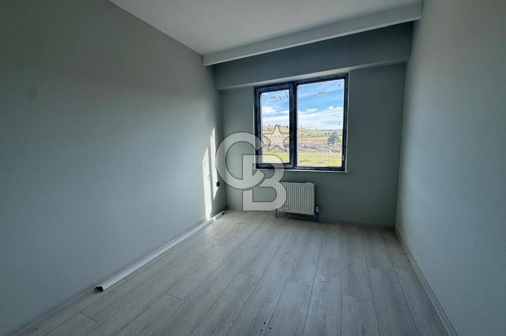 ÇANAKKALE MERKEZ KARACAÖREN'DE HAVUZLU SİTEDE 2+1