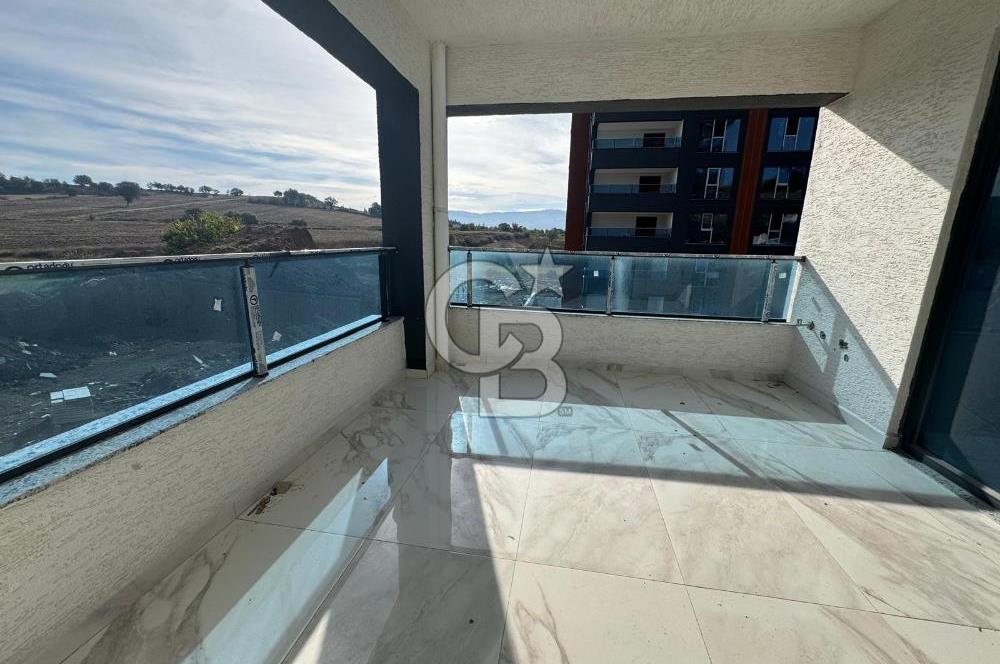 ÇANAKKALE MERKEZ KARACAÖREN'DE HAVUZLU SİTEDE 2+1