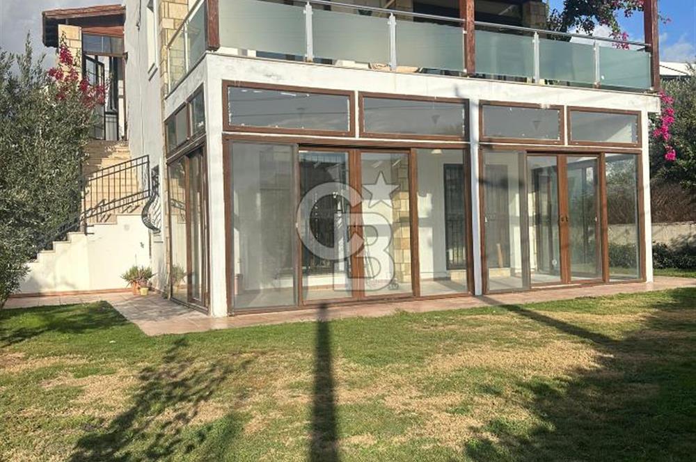 🏡 Bodrum Konacık’ta Aile Yaşamına Uygun Butik Site İçinde 3+1 Müstakil Bahçeli Villa
