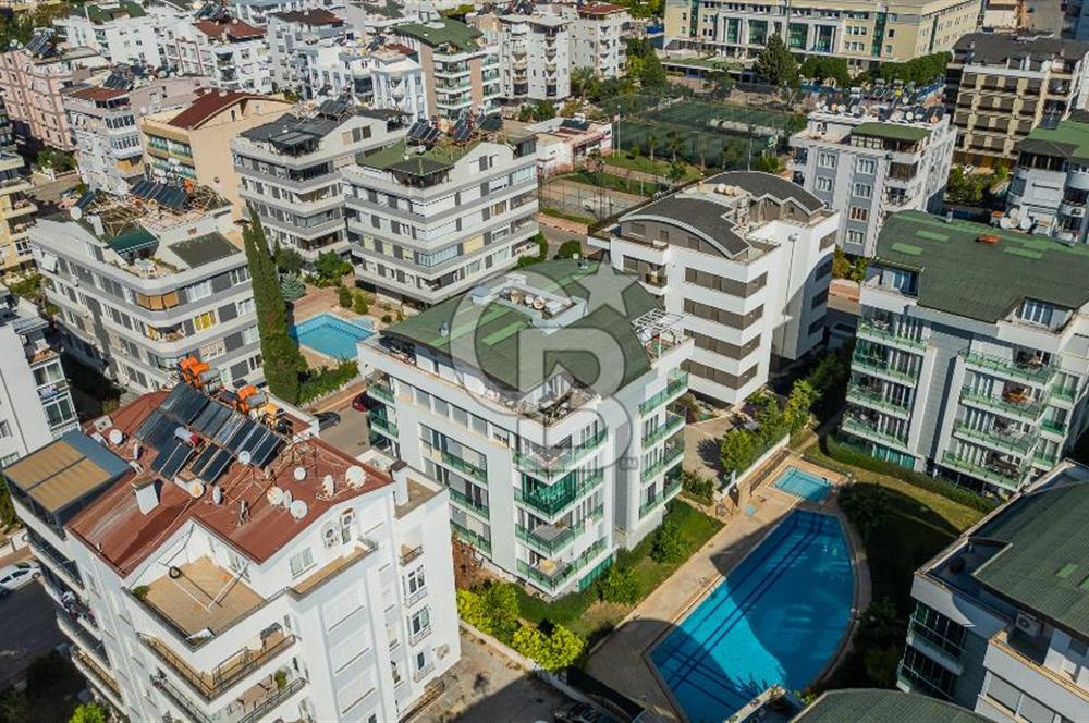 LARA ÇAĞLAYAN'DA SİTE İÇERİSİNDE SATILIK LÜKS 3+1