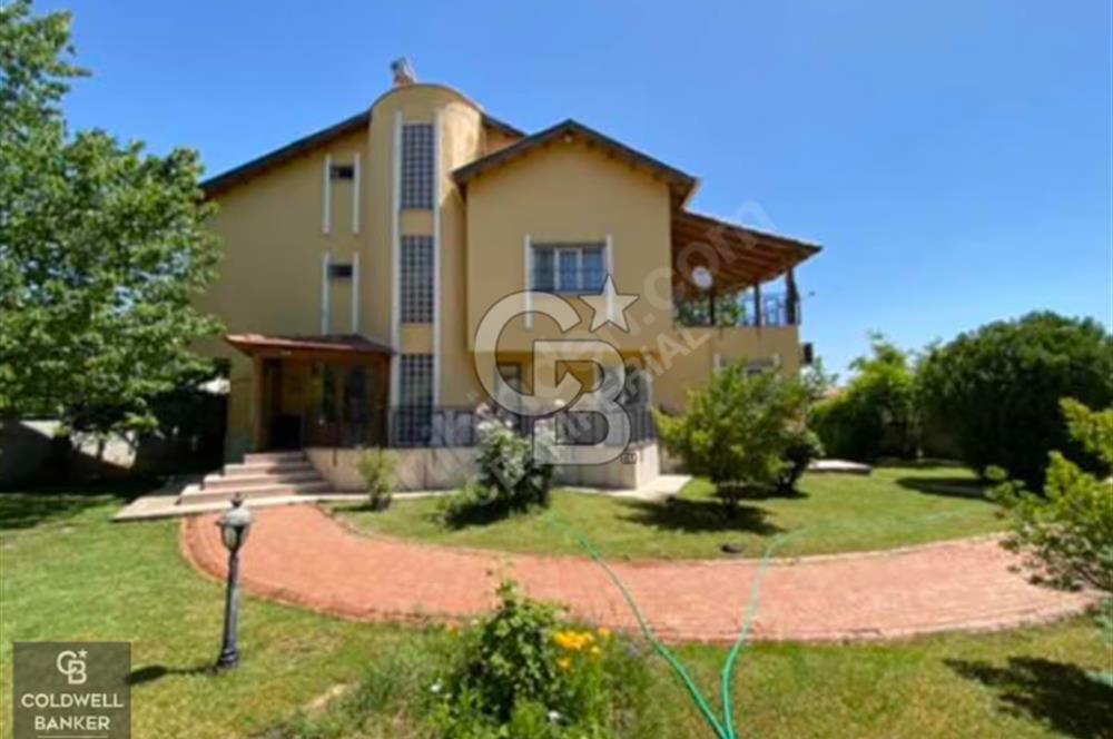 GERZELEDE SATILIK VİLLA