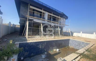 BEREKETLERDE SATILIK LÜKS VİLLA