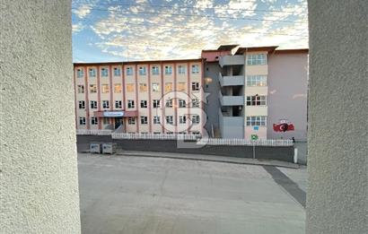 Envoy'dan Serdar İlkokulu Karşısı 3+1 Daire