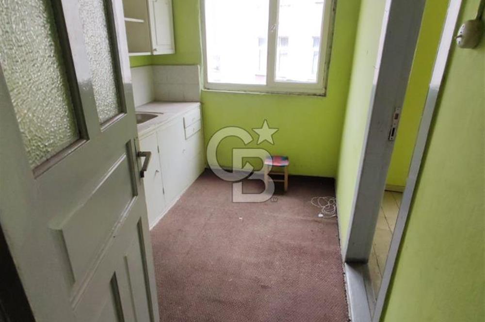 TRABZON MEYDANDA YATIRIMLIK 3 KATLI SATILIK BİNA!