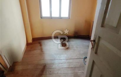 TRABZON MEYDANDA YATIRIMLIK 3 KATLI SATILIK BİNA!