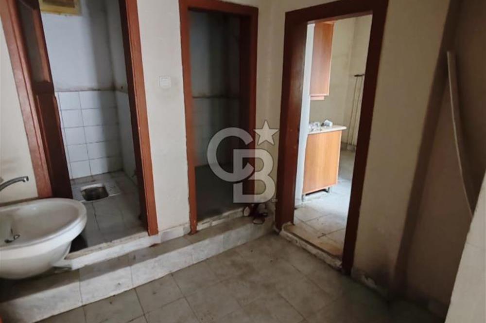 TRABZON MEYDANDA YATIRIMLIK 3 KATLI SATILIK BİNA!